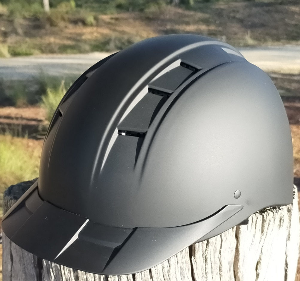 Eurohunter Freedom Lite Helmet | Black
